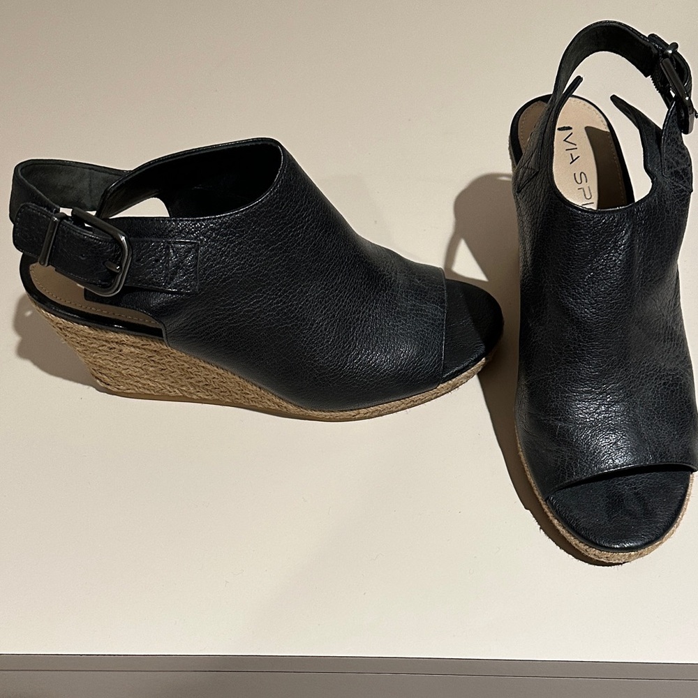 Via Spiga Black Leather Wedge Sandals